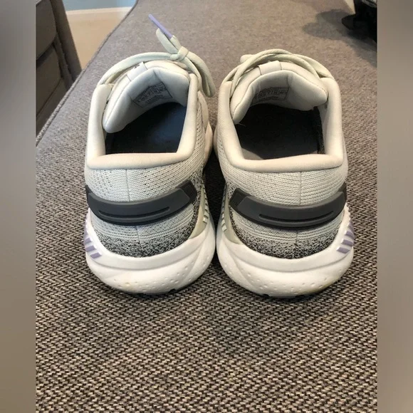 Brooks Women’s Ariel GTS 24 Shoes - Picture 6 of 16